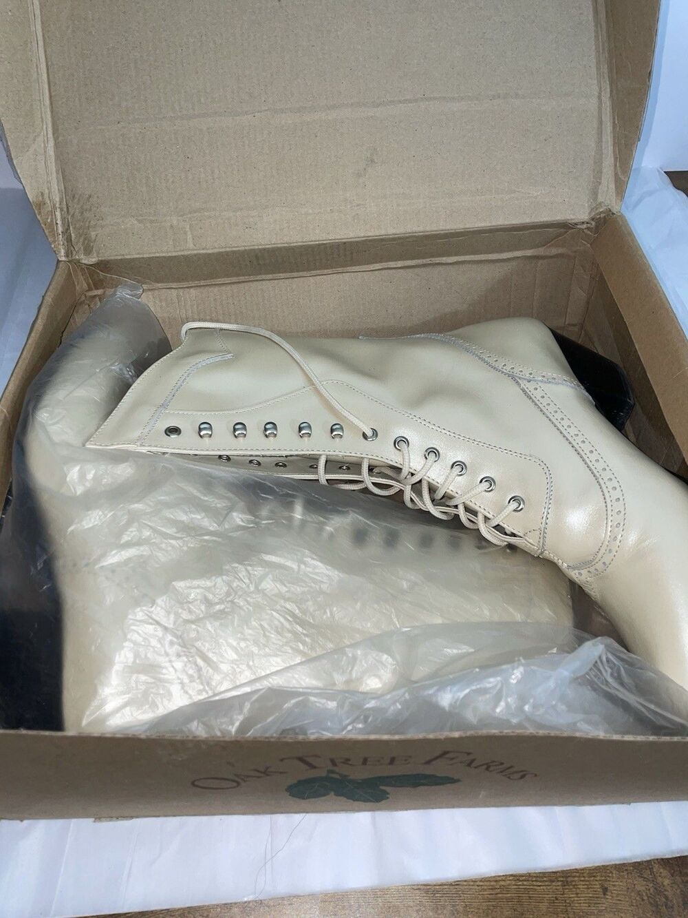 Oak Tree Farms Victorian Granny Bridal Boots Ivory Leather Lace Up Sz 6.5 NEW